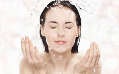 ​用醋洗脸科学吗？用哪种方法洗脸才正确