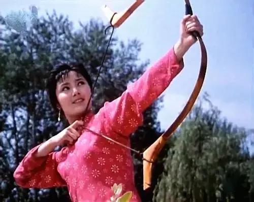 姜黎黎上几次大众电影封面（姜黎黎电影剧照）(6)