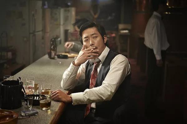 盘点韩国黑帮电影前十名（不可忽视的6部韩国黑帮电影）(3)