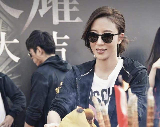 杨怡在内地拍的电视剧（杨怡复出首部内地剧开机）(5)