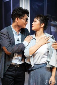 ​神州大舞台黄梅戏经典（小剧场黄梅戏香如故将惊艳亮相杭州大舞台）