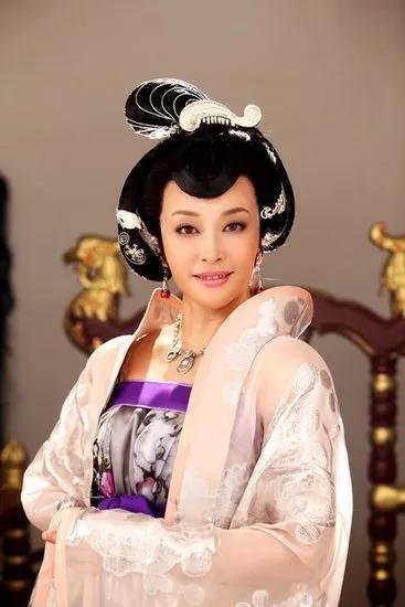 范冰冰扮演的武则天是哪部电视剧（盘点范冰冰殷桃）(11)