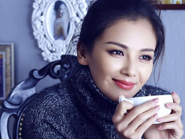 女演员王珂嫁给谁（百亿富豪闪婚女明星）(16)