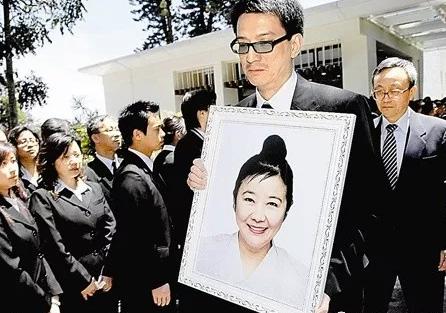 盘点富豪绑架案之后的故事（坐拥800亿丈夫遭绑架）(41)