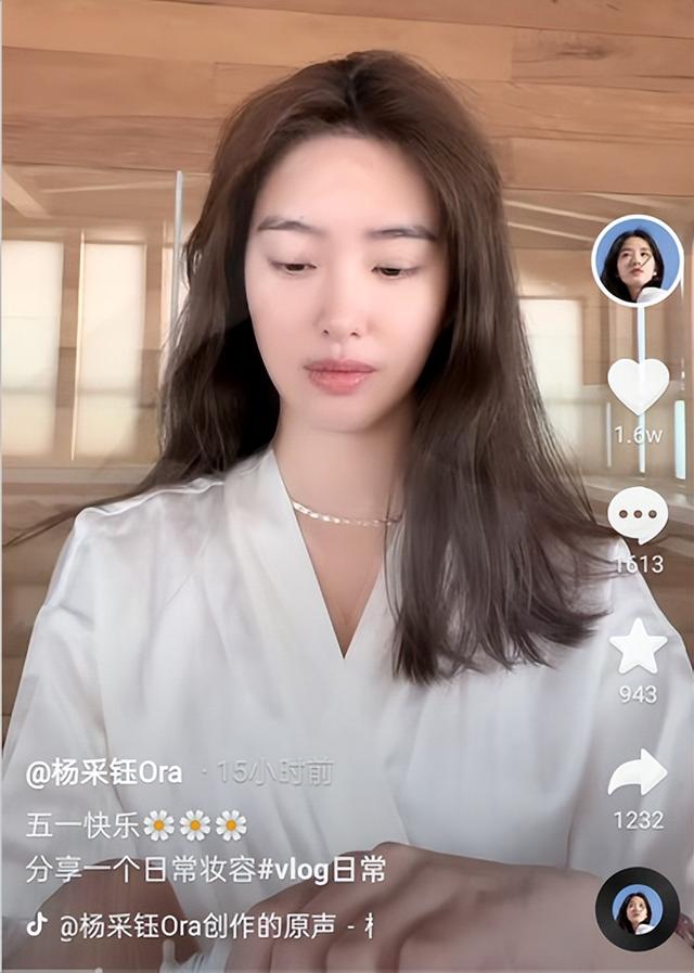 你见过最惊艳的素颜照（美人们的素颜能有多绝）(33)