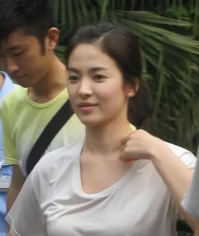 你见过最惊艳的素颜照（美人们的素颜能有多绝）(42)