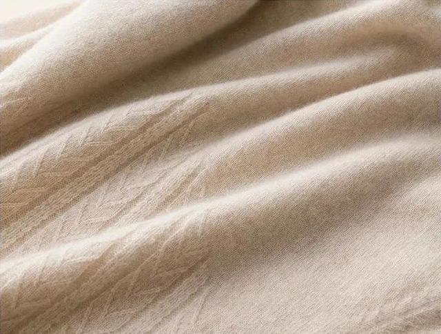 羊毛衫哪款好看（老品牌重出江湖）(13)