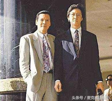 向华强黑白两道通吃的人（向华强人人都认识）(2)