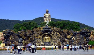 ​灵山大佛门票9.9元吗（一座大佛门票210元）