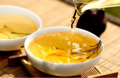 ​秋天最适合喝的几种茶（初秋喝什么茶最好）