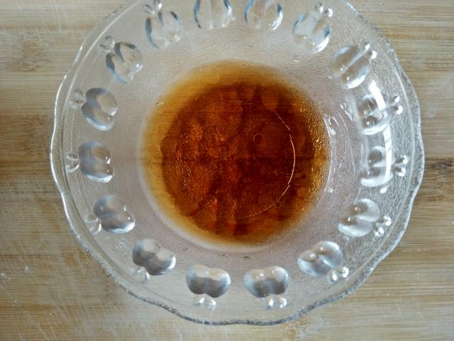 猪肉芹菜饺子馅怎么调才好吃（芹菜猪肉水饺这样调馅）(12)