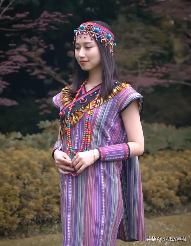 最好看的少数民族服装（难得一见的少数民族服饰）(10)