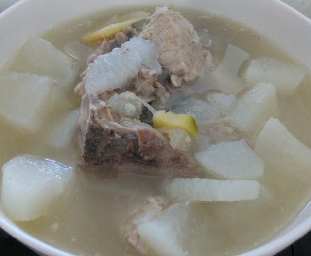 排骨汤怎么炖好喝又有营养（怎么炖出好吃好喝的排骨汤）(6)