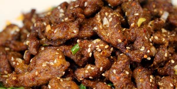 孜然羊肉是哪个地方的菜,孜然羊肉片的家常做法图1