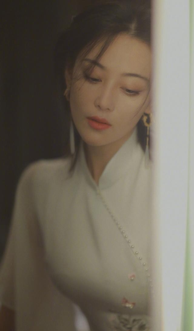 张馨予演的电影有哪些（艳丽与素雅都可驾驭的她）