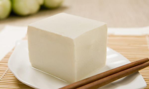 隔夜豆腐放冰箱能吃,隔夜的豆腐还能吃吗?图4