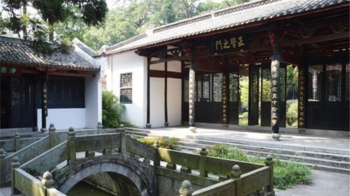 我国古代著名书院白鹿洞书院位于哪里