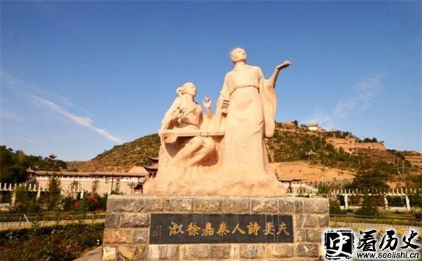 秦嘉和徐淑雕像