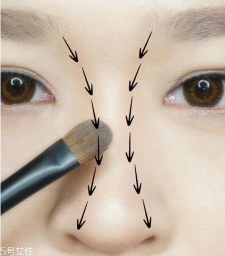 鼻影用什么画 四种鼻影画法打造小巧翘鼻
