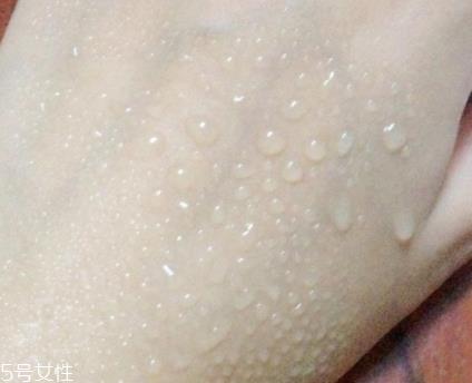 碧柔蓝管防晒有酒精吗？酒精过敏者慎用