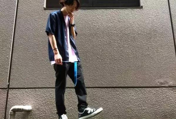 穿几百块的匡威，你丢人吗？