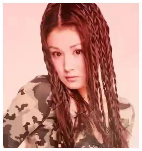 赵本山心甘情愿捧她12年，一生未孕的于月仙，背后隐藏什么关系？