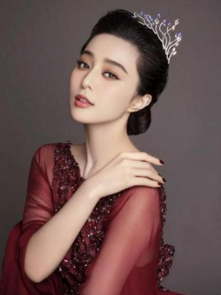 国内明星“天价片酬”曝光，过亿的竟有14人！你能猜到都有谁？