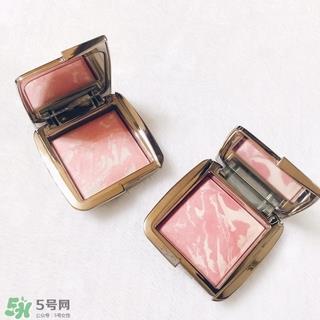 hourglass腮红怎么用?hourglass腮红使用方法