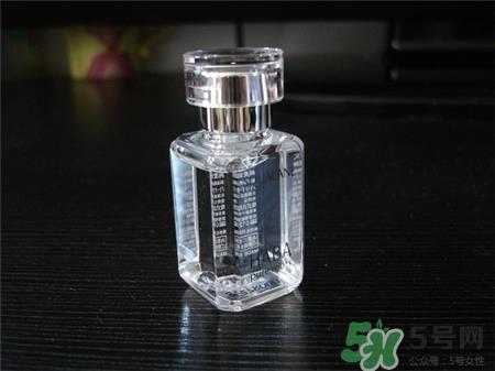 美容油用在护肤第几步?美容油和精华液的区别