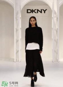 ​dkny是什么牌子？dkny是什么档次？