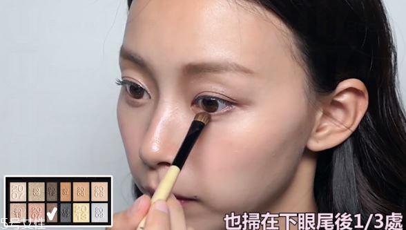约会之电眼妆怎么画