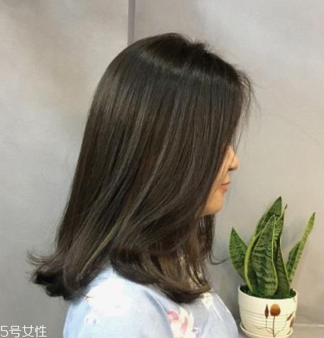 文艺短发女生发型图片 自然有个性不撞脸