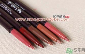 伊蒂之屋自动唇线笔真假怎么辨别?