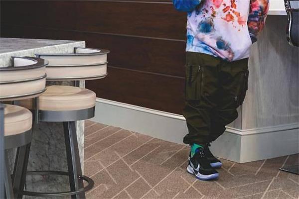 nike adapt bb怎么搭配 adapt bb不同穿法