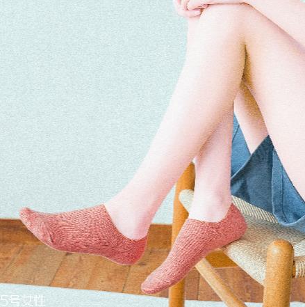 袜子上的黄渍怎么洗掉？黄渍轻松去无踪
