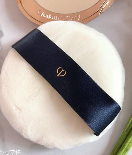 charlotte tilbury无暇极细蜜粉饼多少钱 ct极细无暇粉饼
