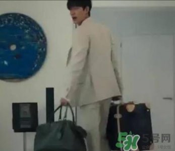 ​李敏镐的包包什么牌子？李敏镐的包包同款