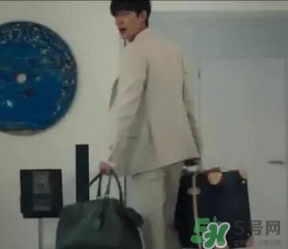李敏镐的包包什么牌子？李敏镐的包包同款