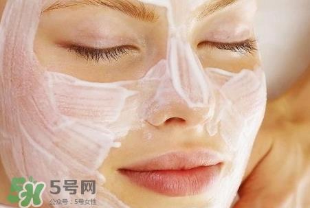 冰牛奶敷眼睛能消肿吗?冰牛奶敷眼睛有什么功效?
