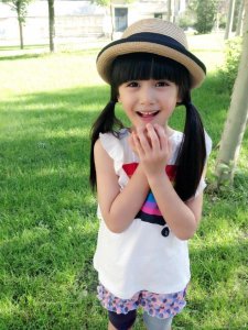 ​双马尾女孩长大了，张籽沐终于长成，花容月貌，没有让大家失望