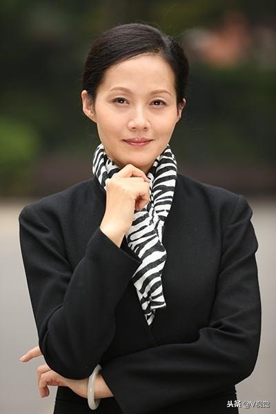 白冰，左小青，刘佳，刘洁，李林琳等主演《苦咖啡》
