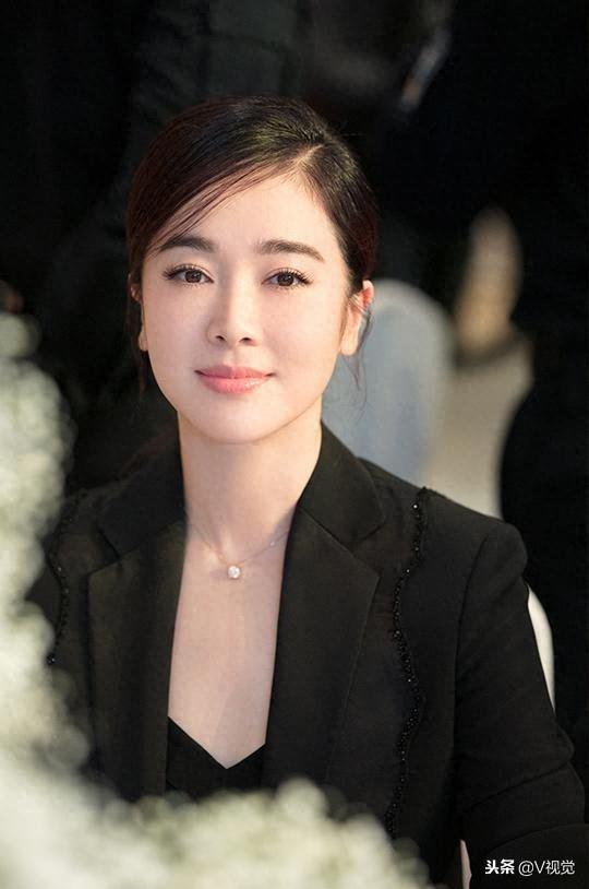 白冰，左小青，刘佳，刘洁，李林琳等主演《苦咖啡》