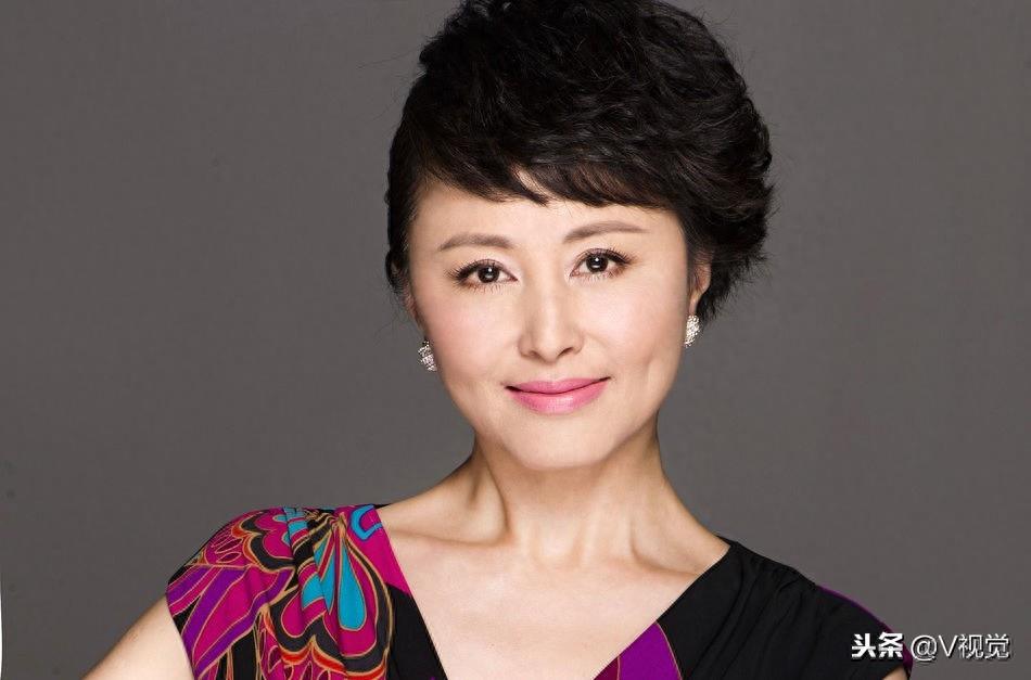 白冰，左小青，刘佳，刘洁，李林琳等主演《苦咖啡》