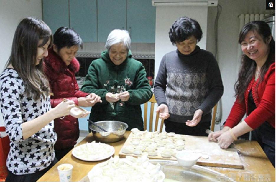 开国将军甘祖昌夫人：一生从事乡村教育，94岁仍坚持从事扶贫事业