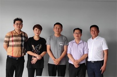 ​会面｜|五个一百文化传媒高管团队拜访贵州知名音乐人张超老师