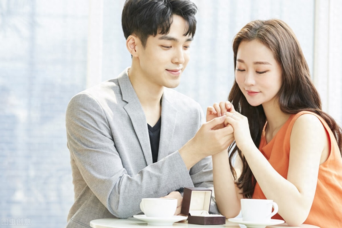 大学谈恋爱到结婚的几率大吗（大学生恋爱成功率低的原因分析）-