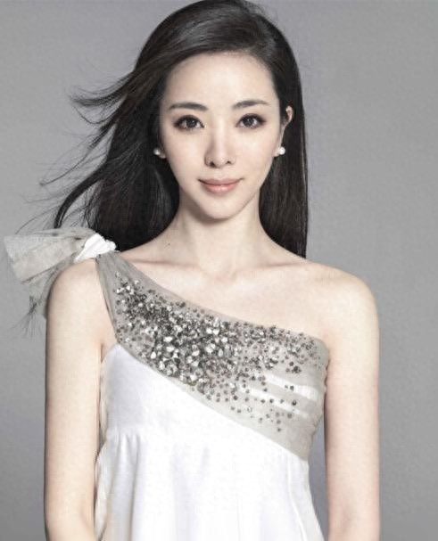 大学谈恋爱到结婚的几率大吗（大学生恋爱成功率低的原因分析）-