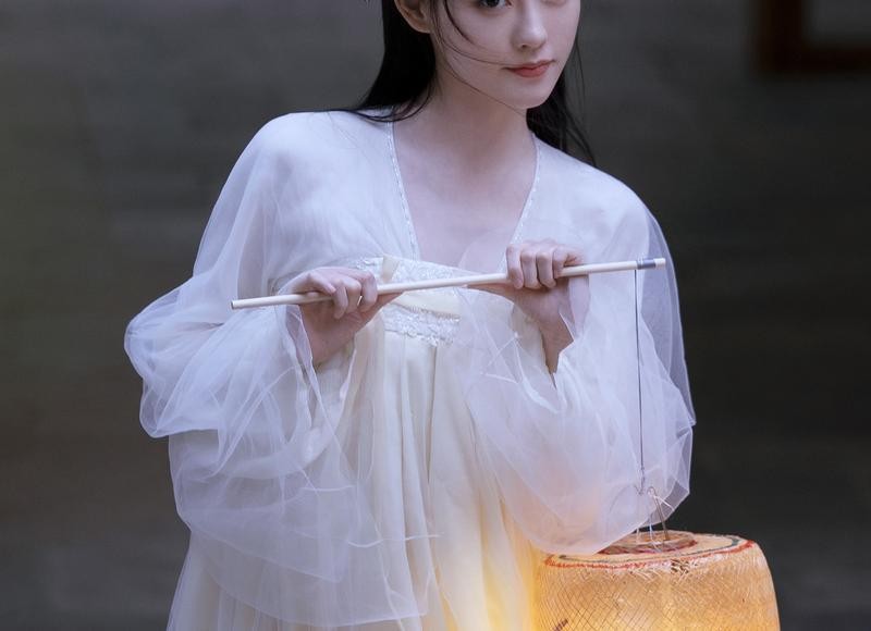 给女人的劝告：这3件事别发朋友圈