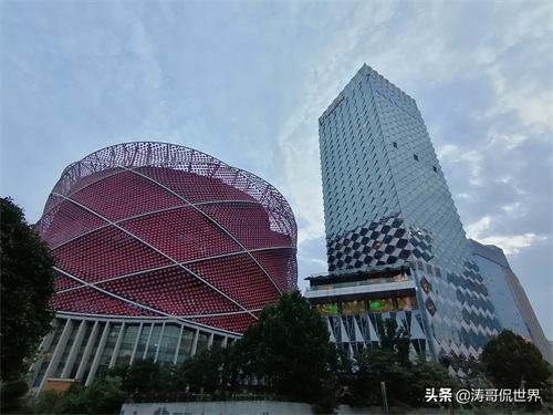 总投资500亿元的楚河汉街，你不来逛一逛吗？