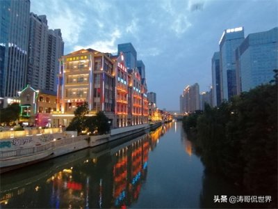 ​总投资500亿元的楚河汉街，你不来逛一逛吗？